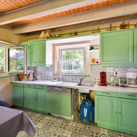 Ty Crugo - Jolie Maison Familiale Avec Jardin
